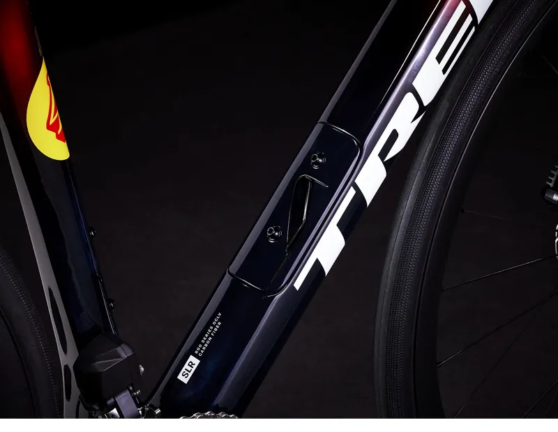 Trek Domane SLR 6 eTap Road Bike in Metallic Red Smoke/Blue Smoke-7